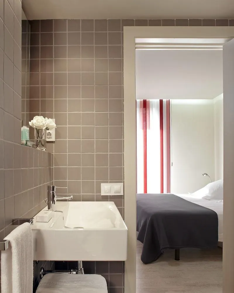 Hotel Limehome Barcelona Rector Triado